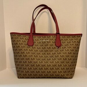 Michael Kors reversible‎ tote and pouch